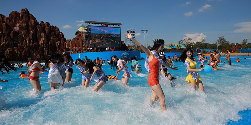 Tsunami Wave Pool for Water Parks
